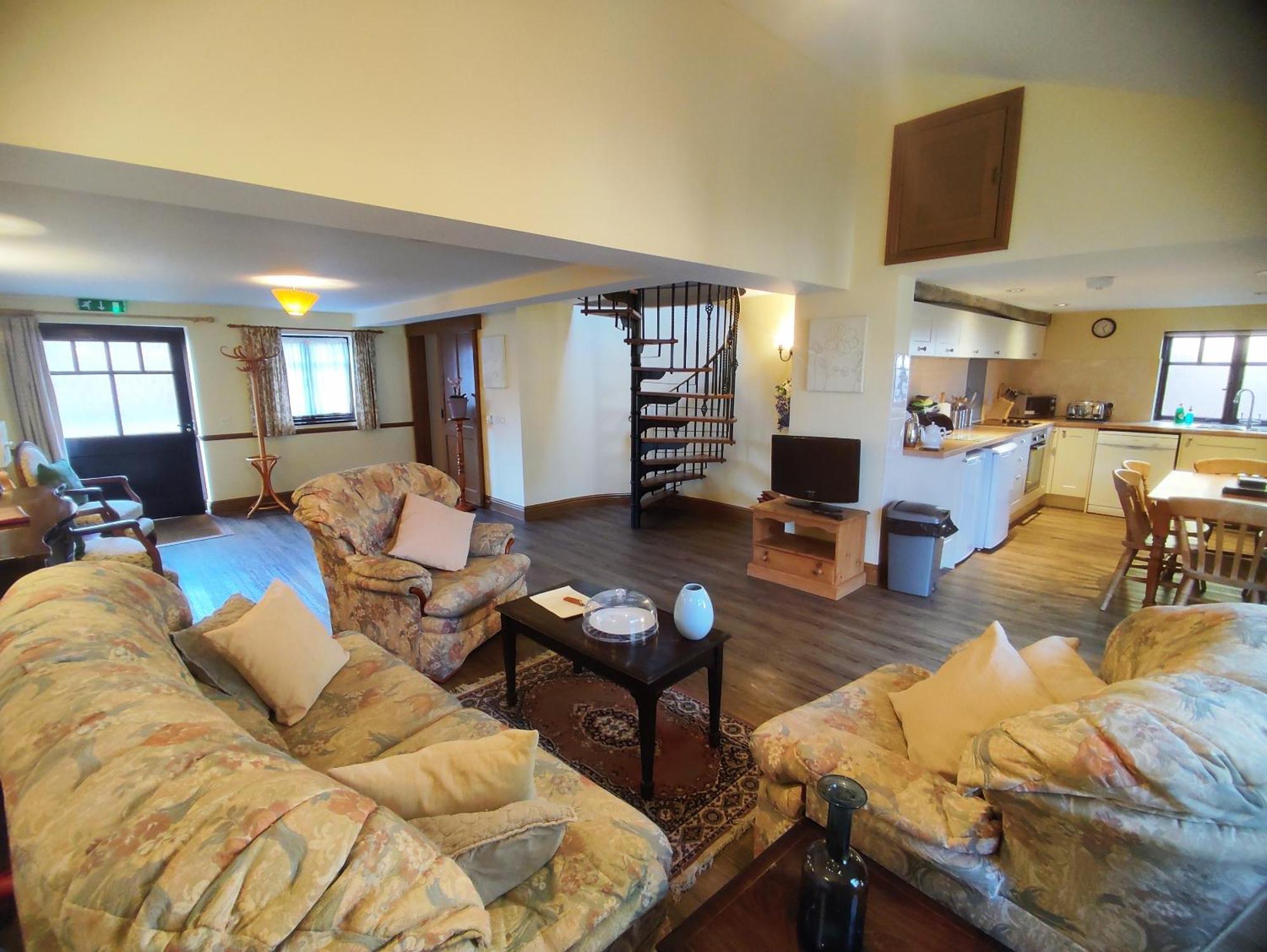 The Old Stables Self Catering Villa Salisbury Bagian luar foto