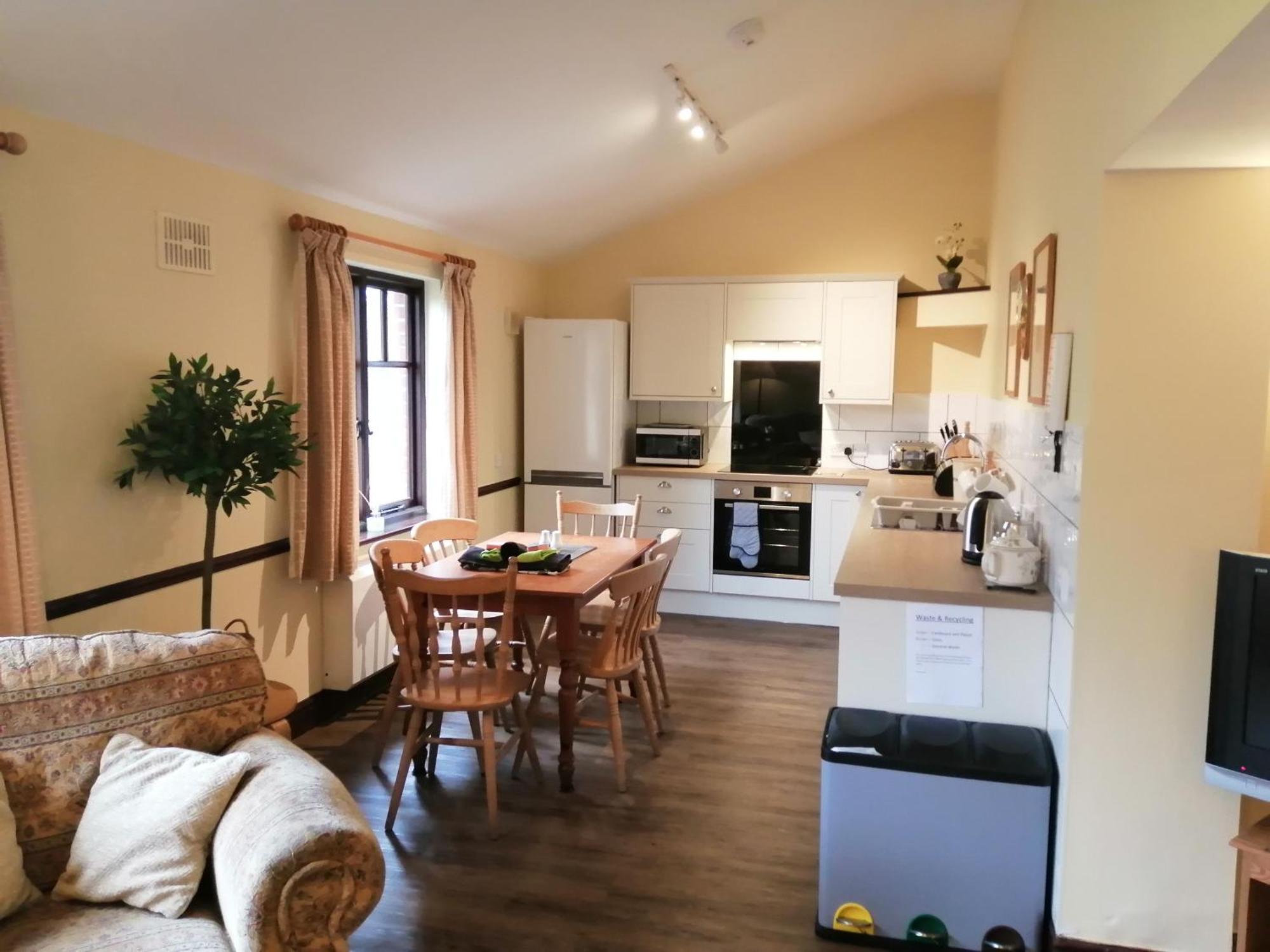 The Old Stables Self Catering Villa Salisbury Bagian luar foto