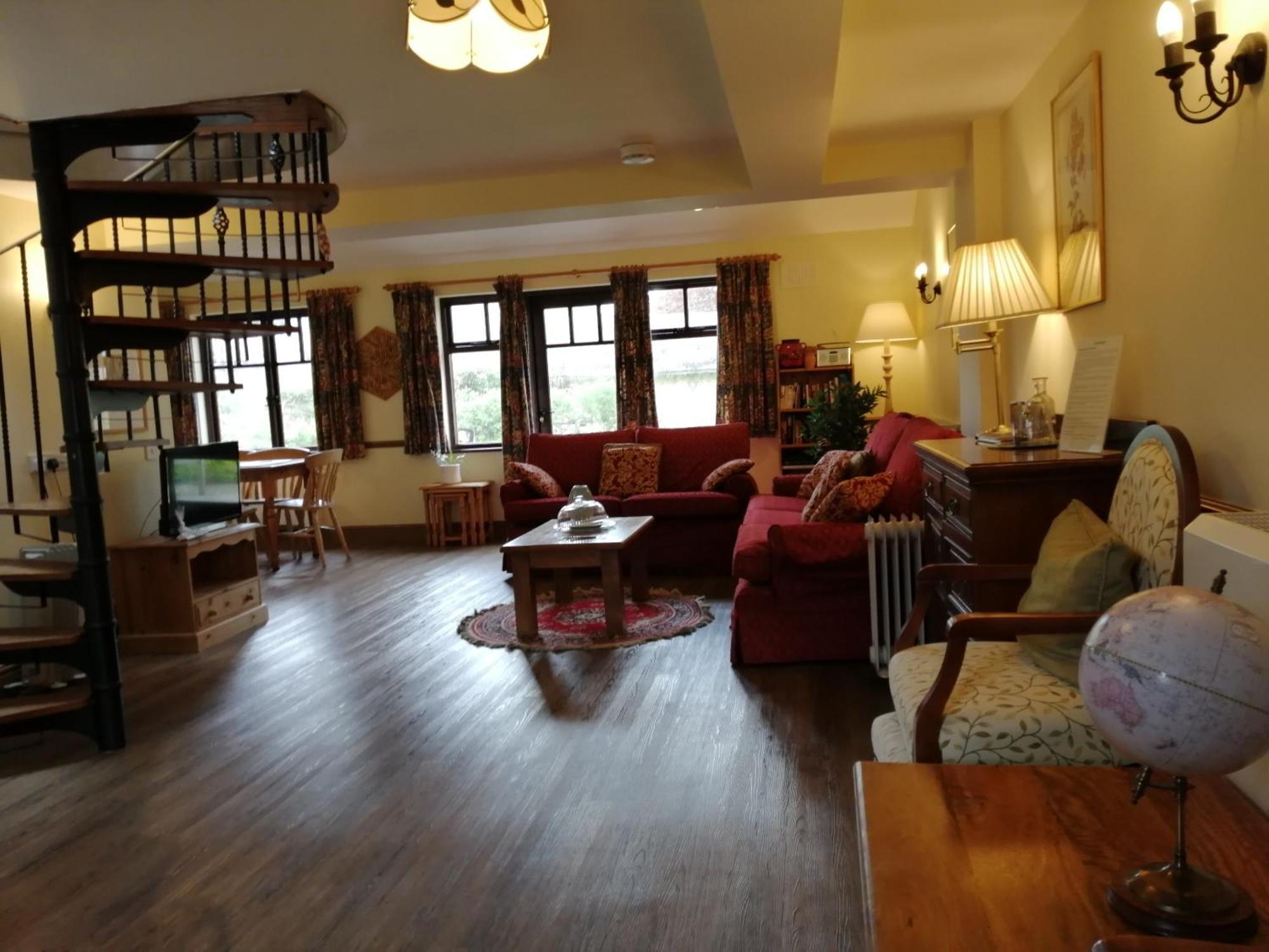 The Old Stables Self Catering Villa Salisbury Bagian luar foto
