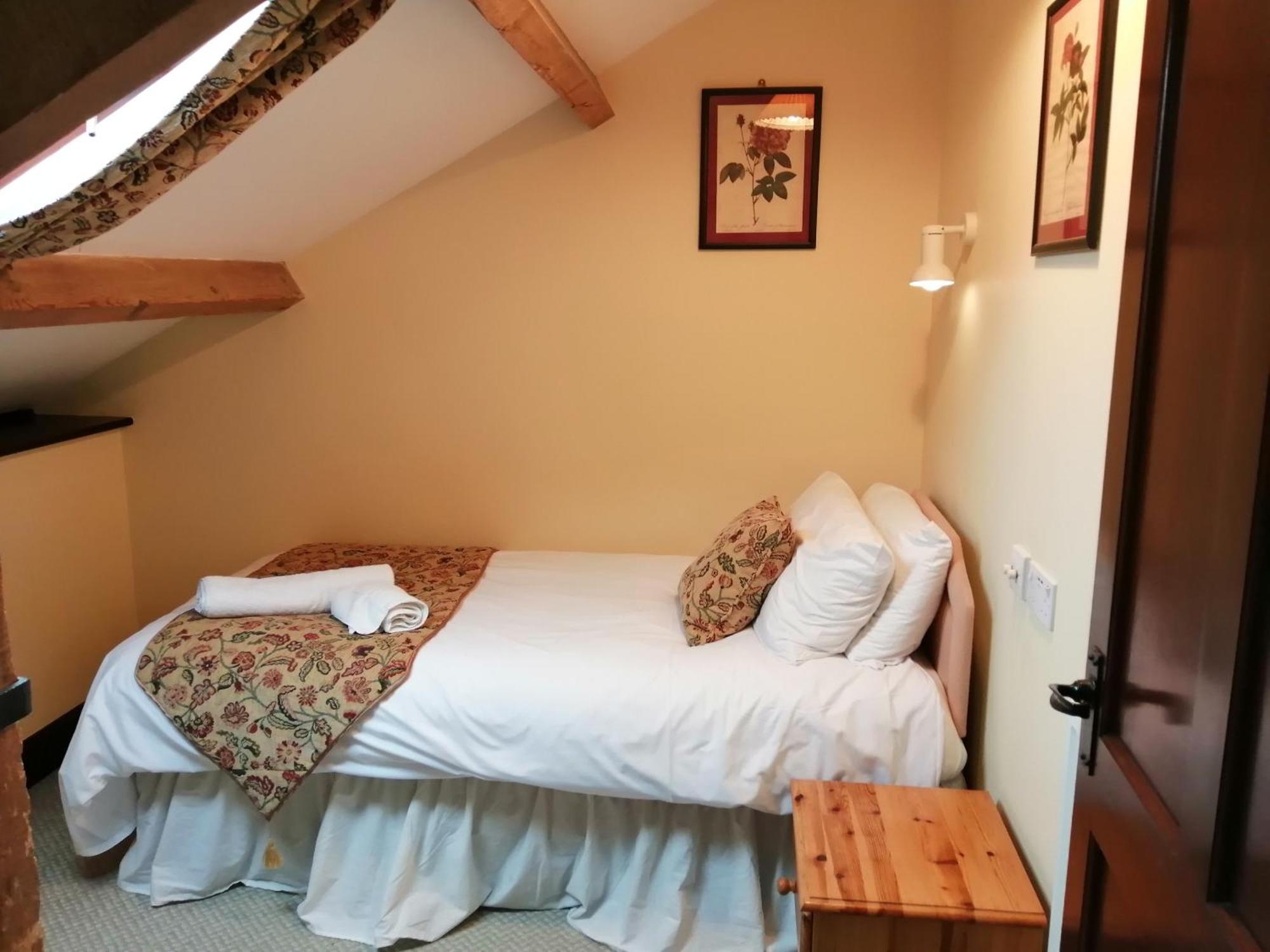 The Old Stables Self Catering Villa Salisbury Bagian luar foto