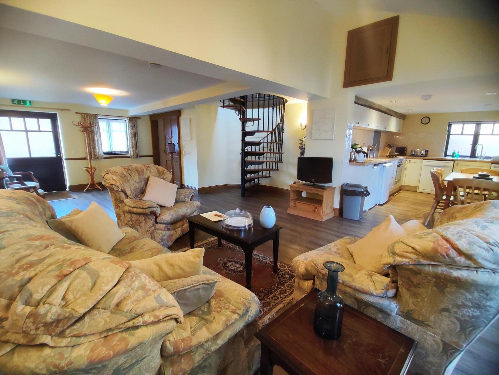 The Old Stables Self Catering Villa Salisbury Bagian luar foto
